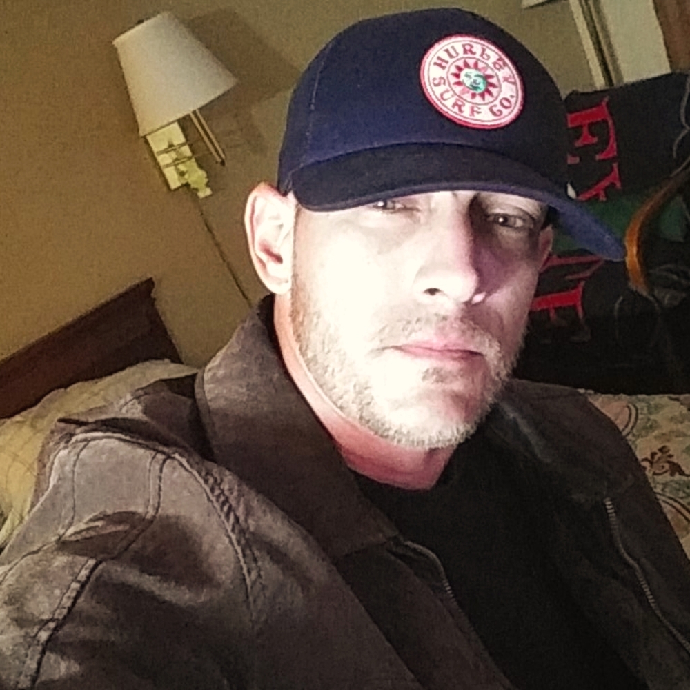 Meet your Posher, Dustin